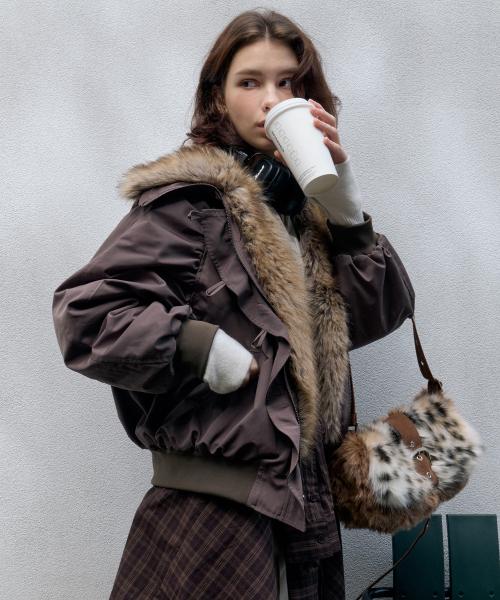 셔링 크롭 퍼야상 점퍼 Khaki