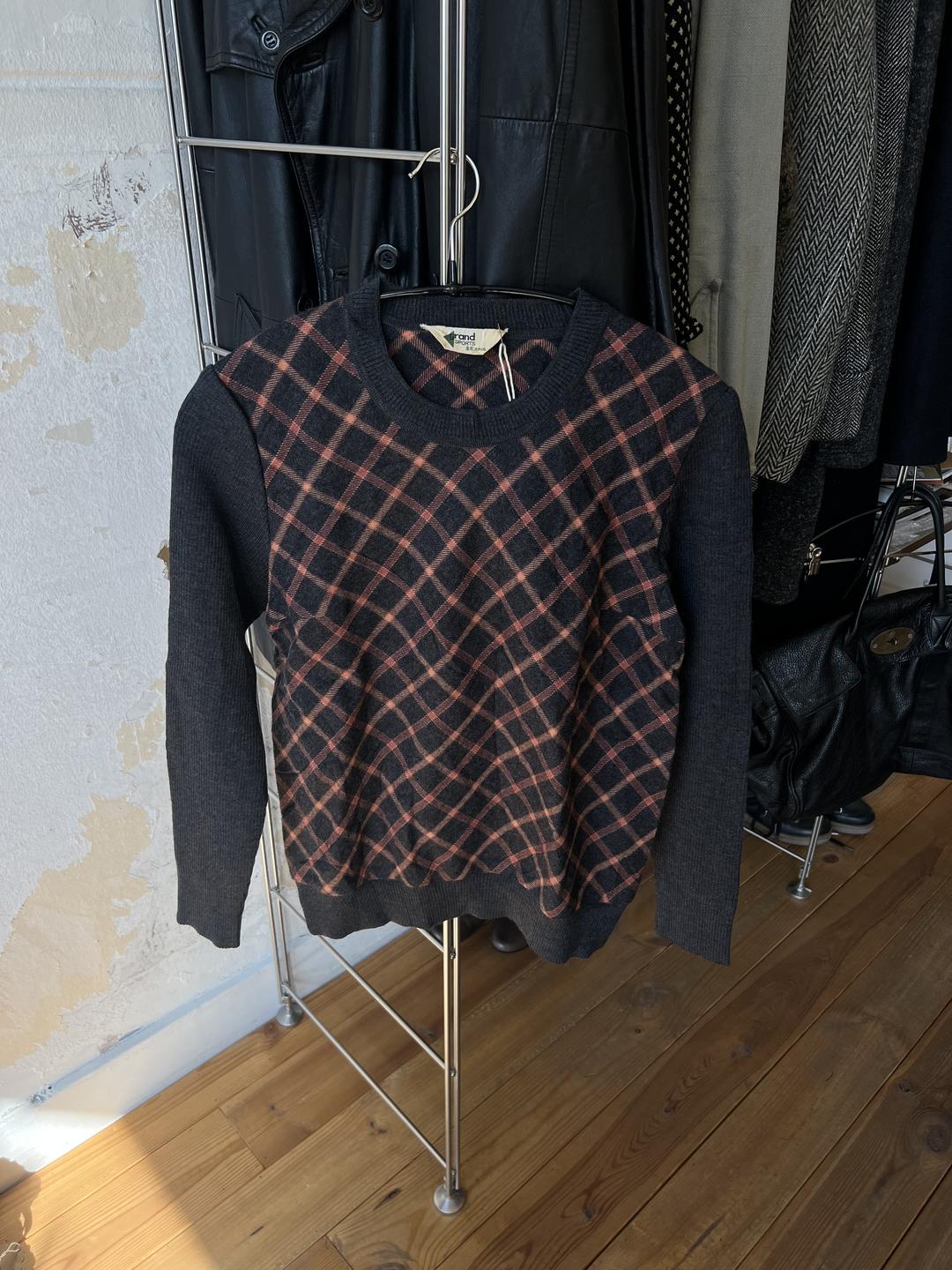 Vintage Check Pattern Knit