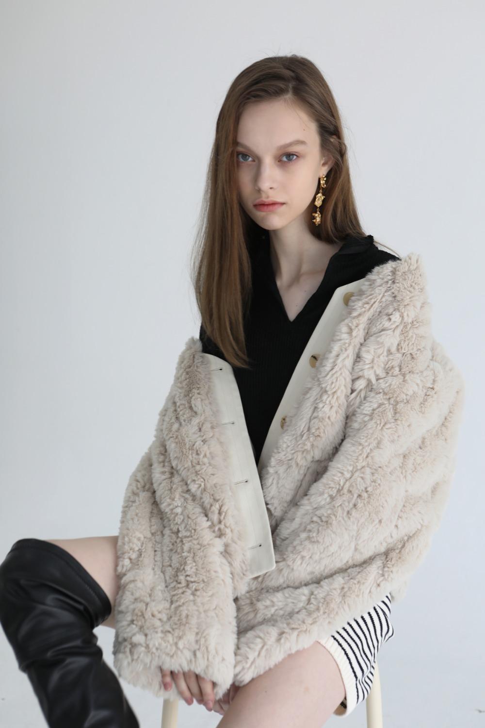 [단독상품] Leather mix fur jacket [Ivory][13차리오더