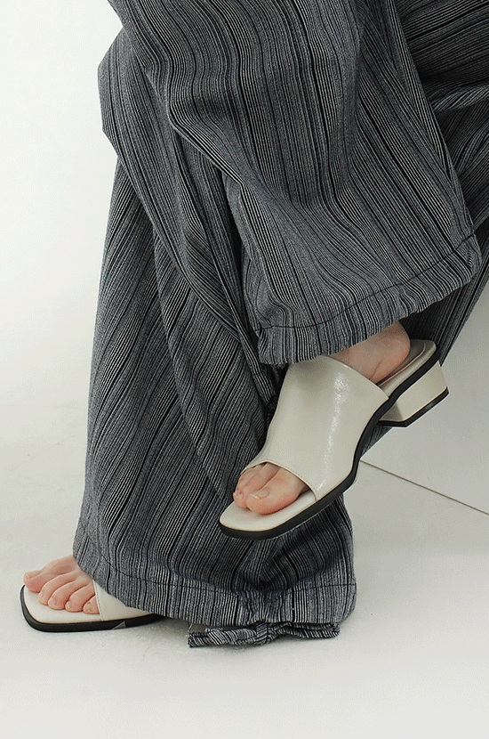 로컬맨션 open toe leather middle heel slipper