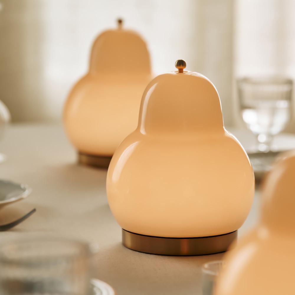 Yeolmae 열매 포터블램프 - 오트베이지 (2Options)  무선조명 침대스탠드 : 루미르