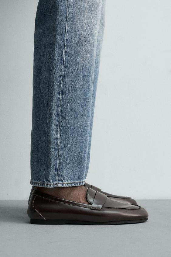 아론 레빈 X 자라 바이브람® 페니 레더 로퍼