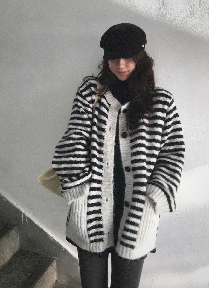 Cacao Stripe over-fit Cardigan