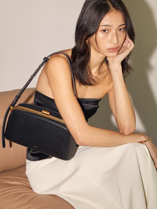 BAGUETTE BAG [BLACK]