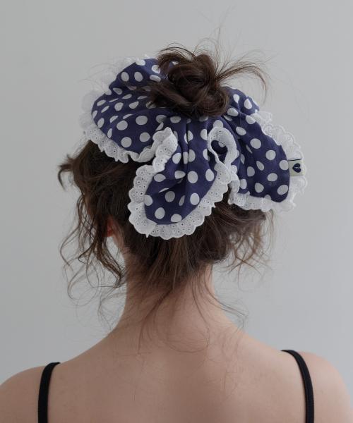 Picnic Scrunchie (Dot Navy)