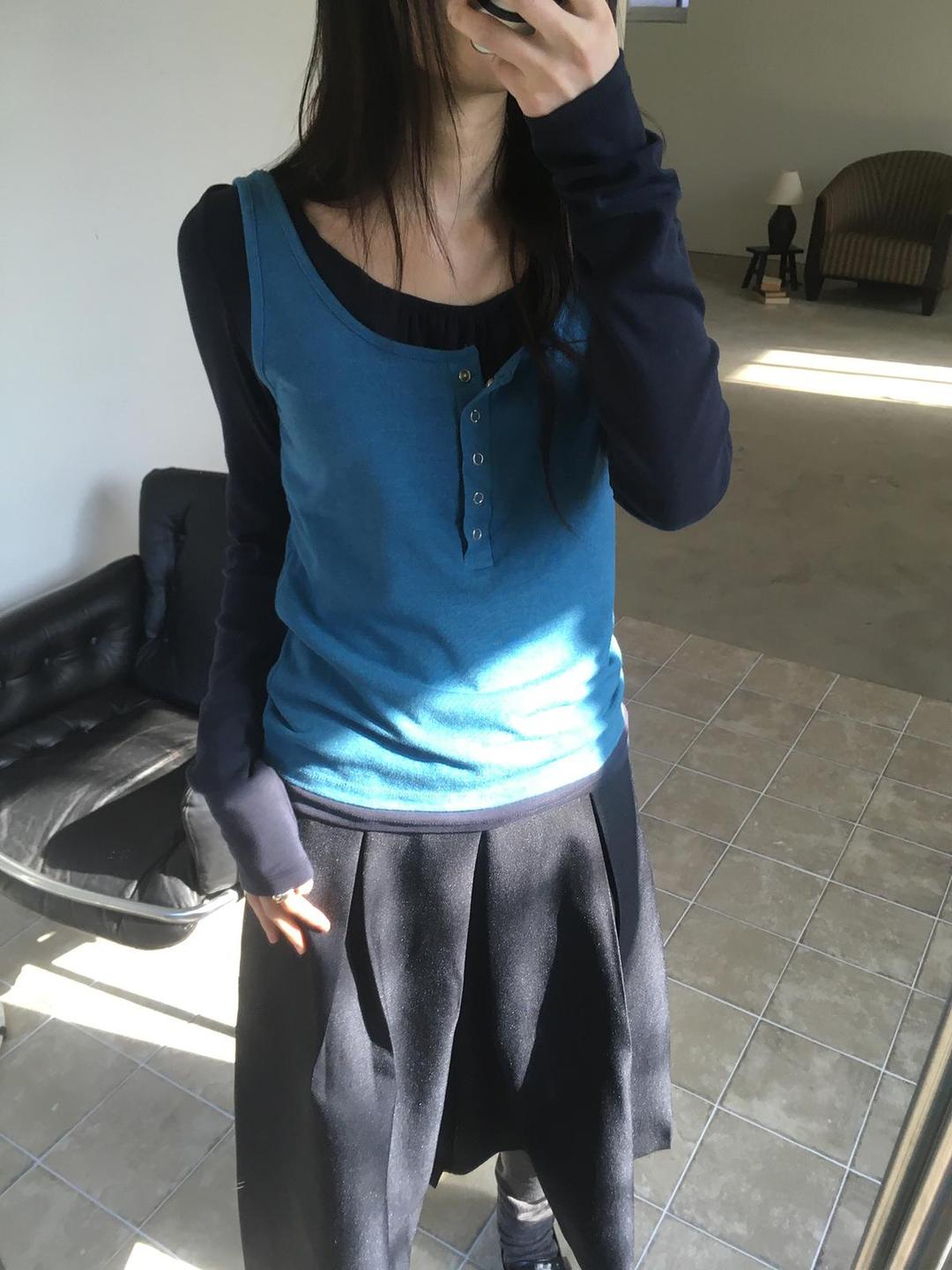 미엔느 [미엔느] teal snap henley sleeveless / 틸 스냅 헨리 슬리브리스 (3col)