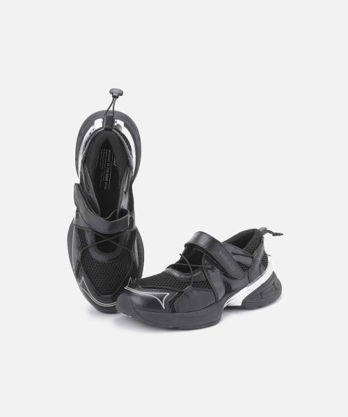 [AL 13] Women_1.0 Mary Jane Black