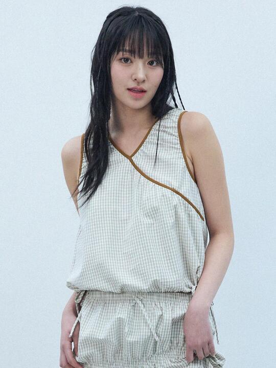 W BACK POINT TOP [BEIGE]