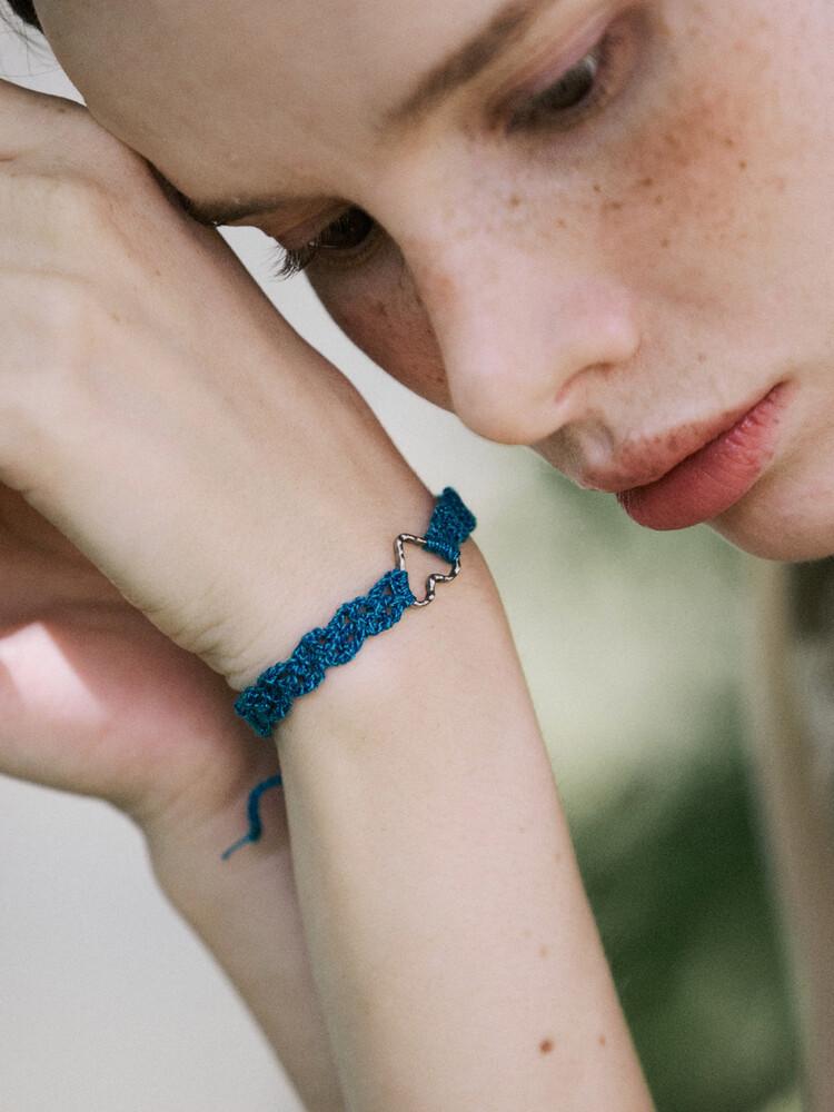 메리모티브 Hidden heart crochet bracelet (2colors)