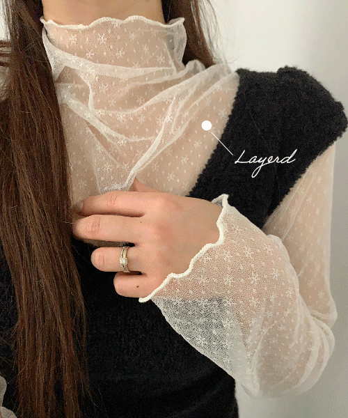 유일무이 [레이어드🤍] 눈꽃 시스루 망사 터틀넥 티셔츠