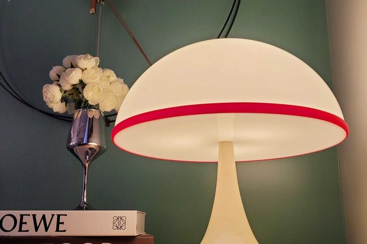 머쉬룸 단스탠드 미드센추리 모던 침실 침대스탠드 탁상조명 인테리어조명(3색변경,밝기조절)