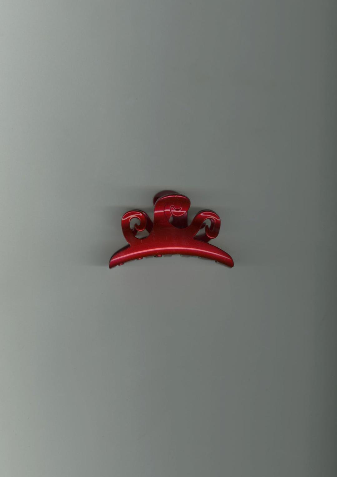 SCARLET RIVER CLAW CLIP