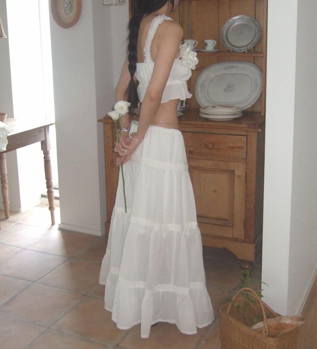Blanc Cottage Skirt