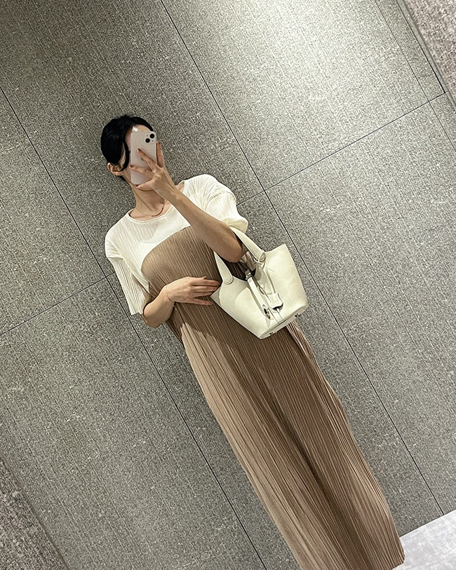 라운드 투톤 플리츠 롱 원피스