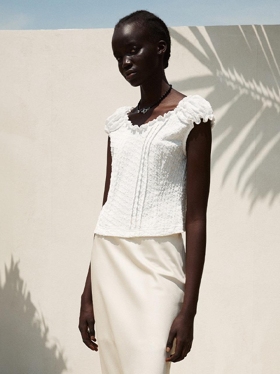 OFF SHOULDER SMOKED BLOUSE WHITE