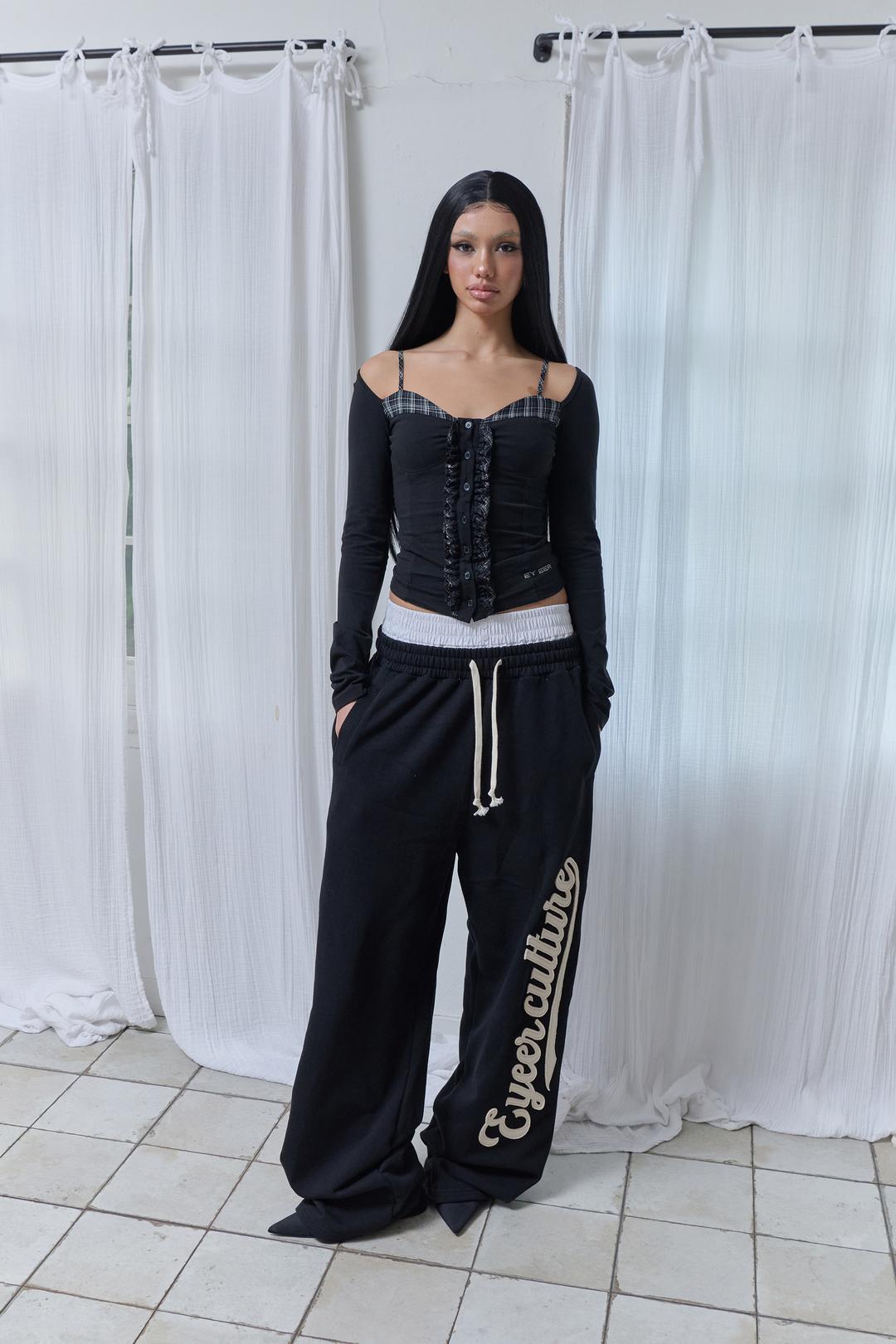 [12/16 예약배송] Script Logo Layerd Sweatpants - Black