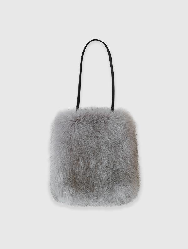 [예약주문] POM FUR BAG (SILVER BEIGE)