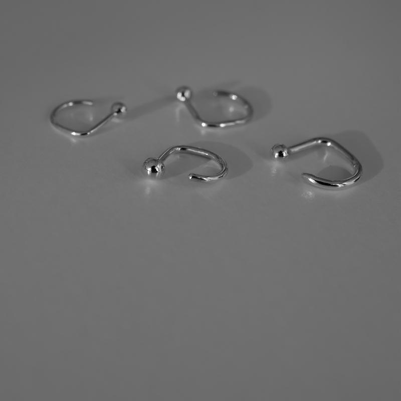 Dot hook earring