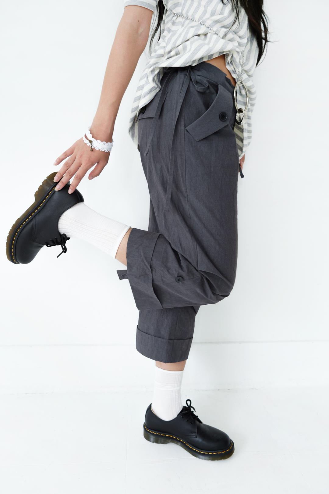 Medium pants, charcoal