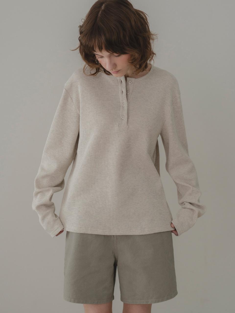 Lounge button t-shirt (oatmeal)
