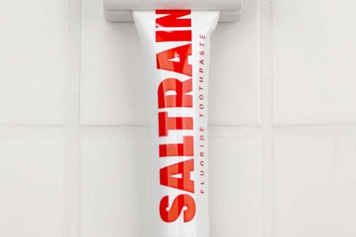 우유닉 벽걸이 치약디스펜서 스퀴저