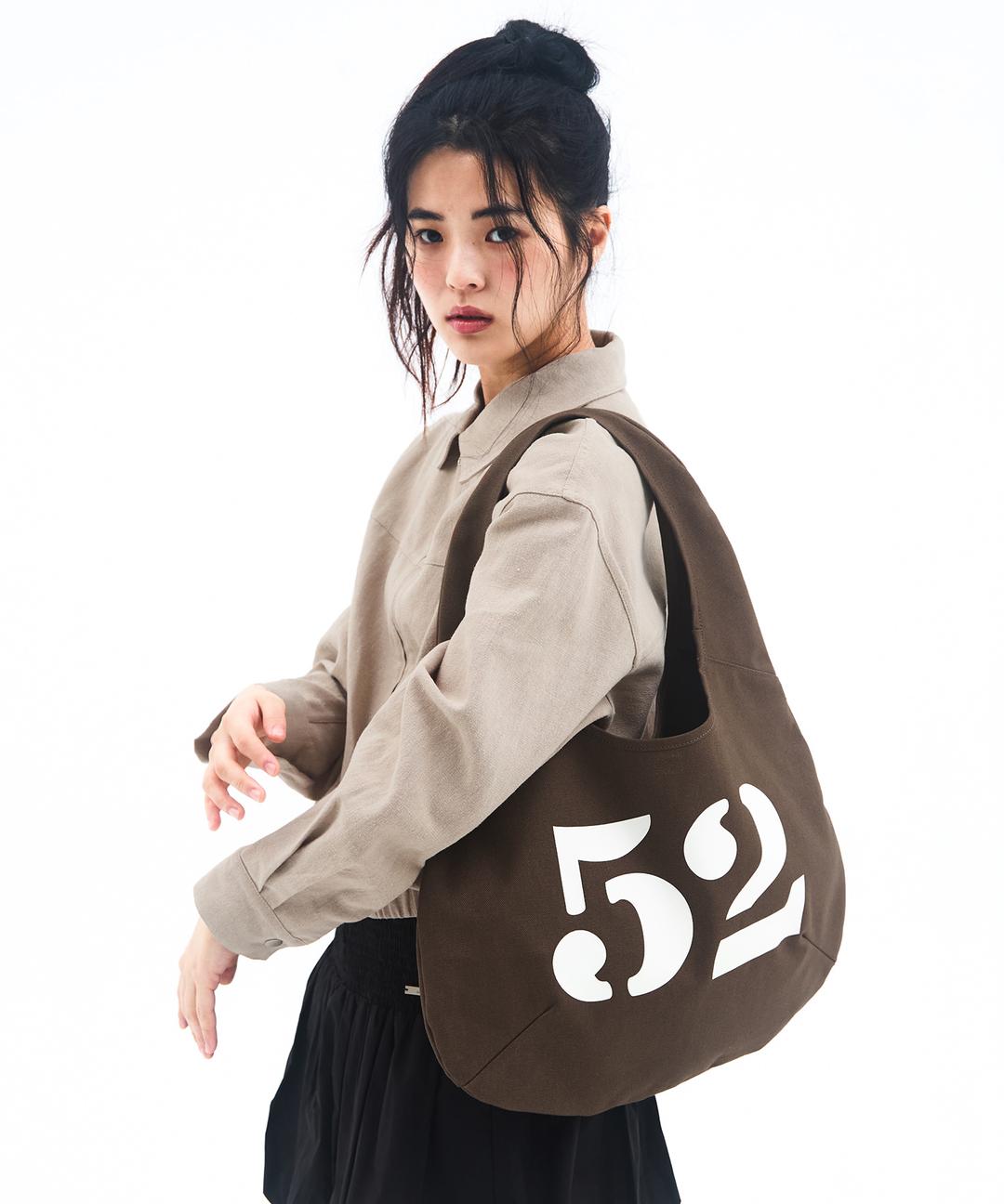 52 HOBO BAG BROWN