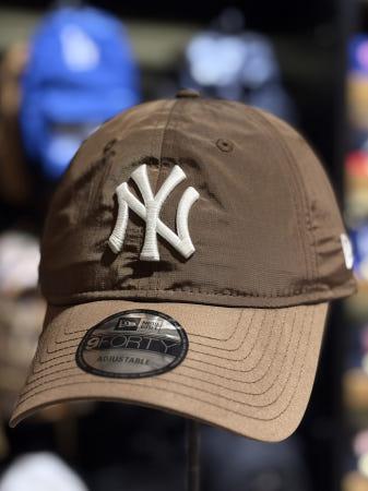 이런 상품 어때요? [뉴에라][공용]MLB 뉴욕 양키스 나일론 메탈 언스트럭쳐 볼캡 초콜렛(14561849)