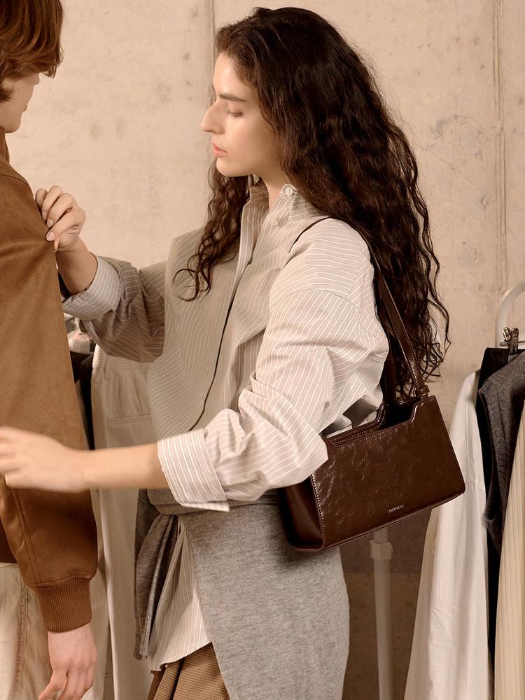 [6월 13일 예약 발송] Essencé Sac (Dark Brown) : 디어니스 공식 온라인 스토어 | DIERNEAS