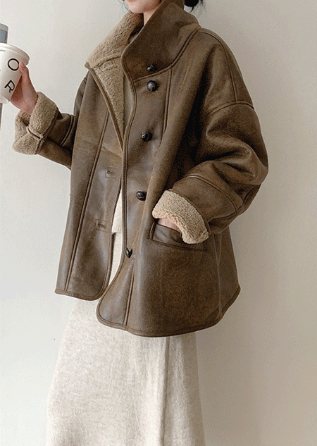 무스 하이넥 크랙 하프 무스탕 (2 color)