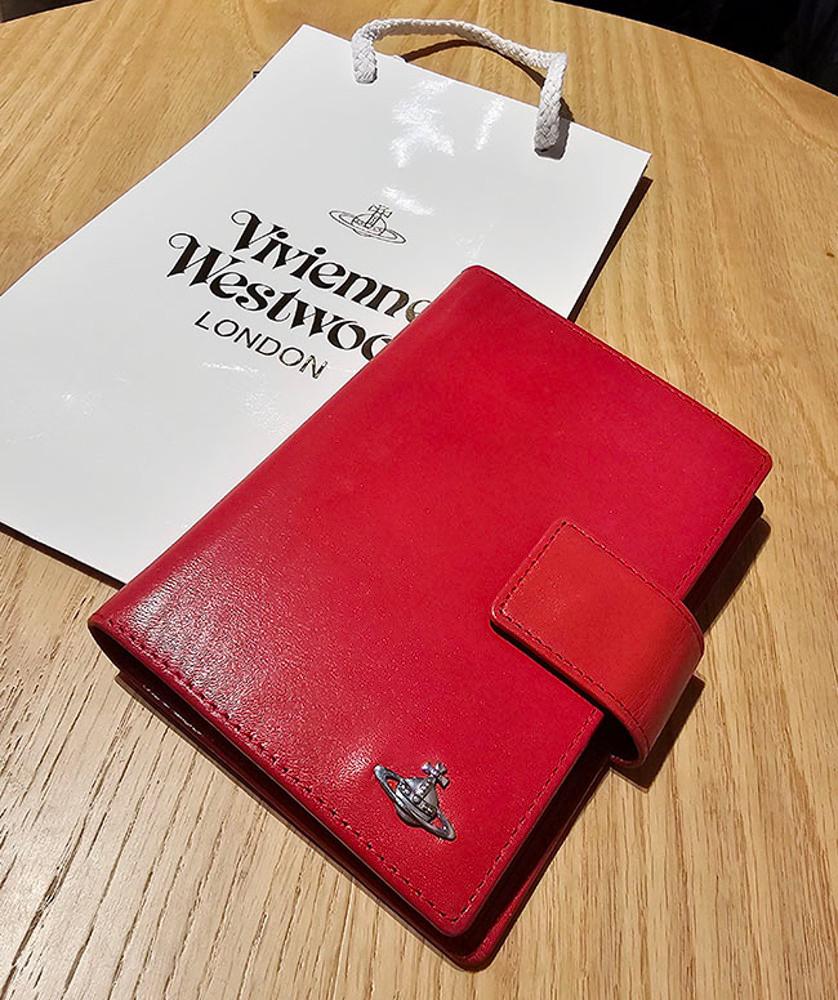 [중고] (전시세일) 비비안웨스트우드 미니 orb 가죽 다이어리