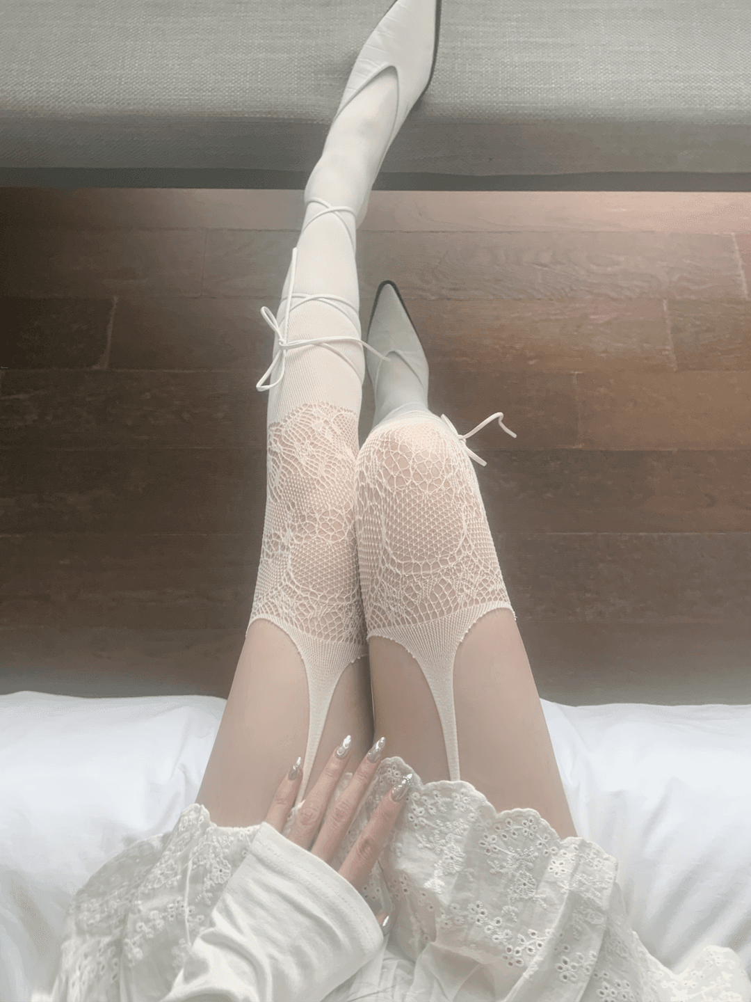 yuyuni lace garter stocking (ivory)