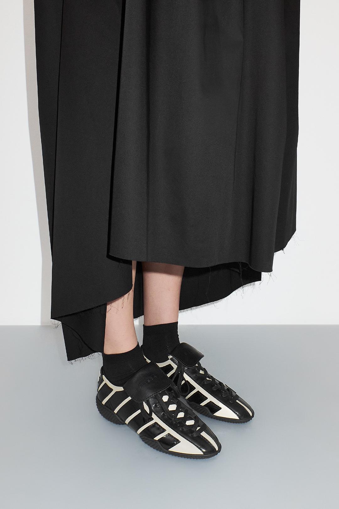 Nikoletta Black White Lace Sneakers