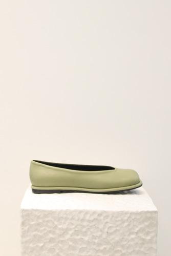 Lisa Flat Leather Sage Green
