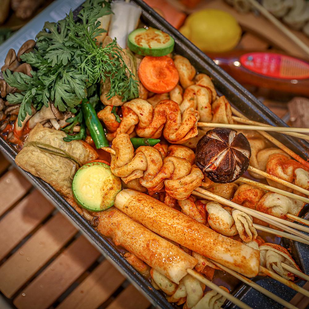 어묵 부산어묵 [이재용 회장님이 드신] 장우손 제천빨간오뎅 매운꼬치어묵 수제오뎅탕밀키트 [원산지:미국 알래스카 등]