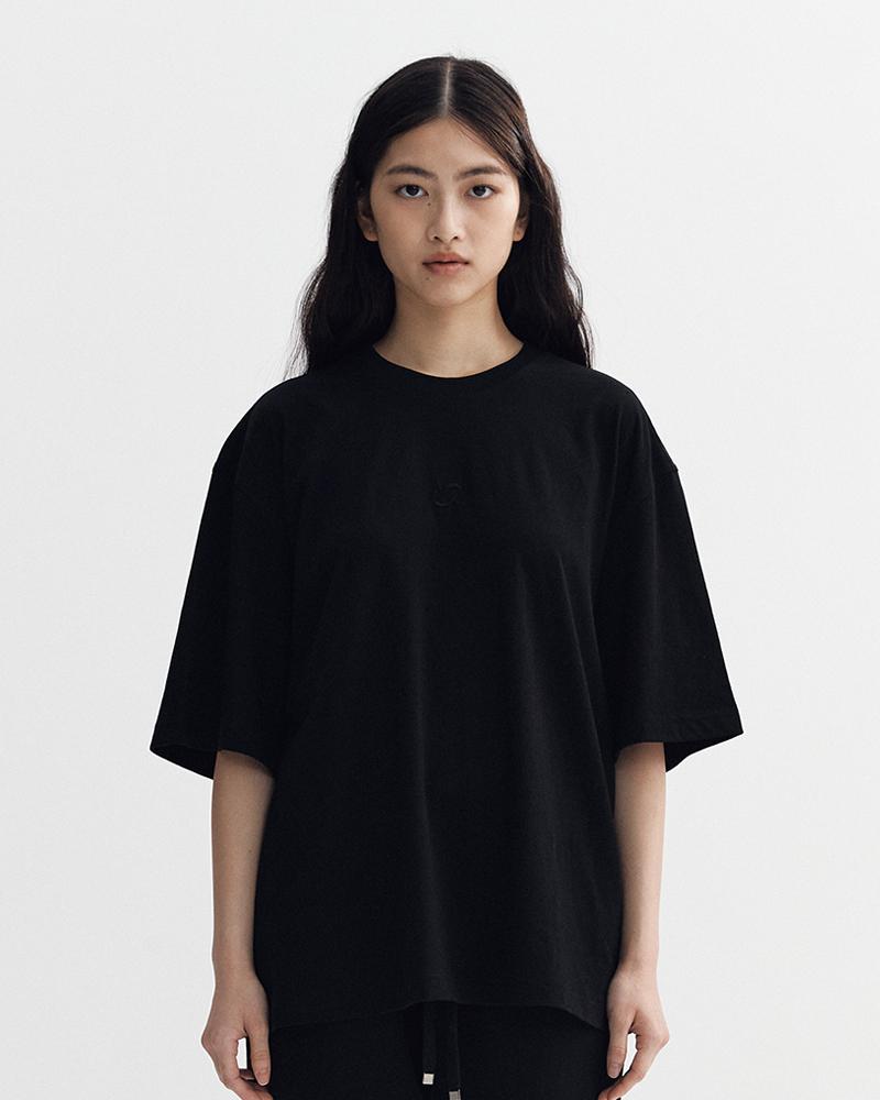 CC LOGO HALF LOOSE T-SHIRT_BLACK