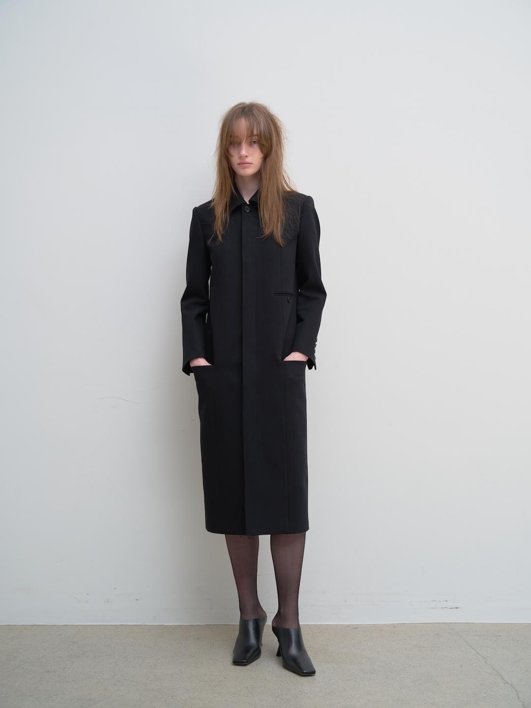 Black single dress-coat