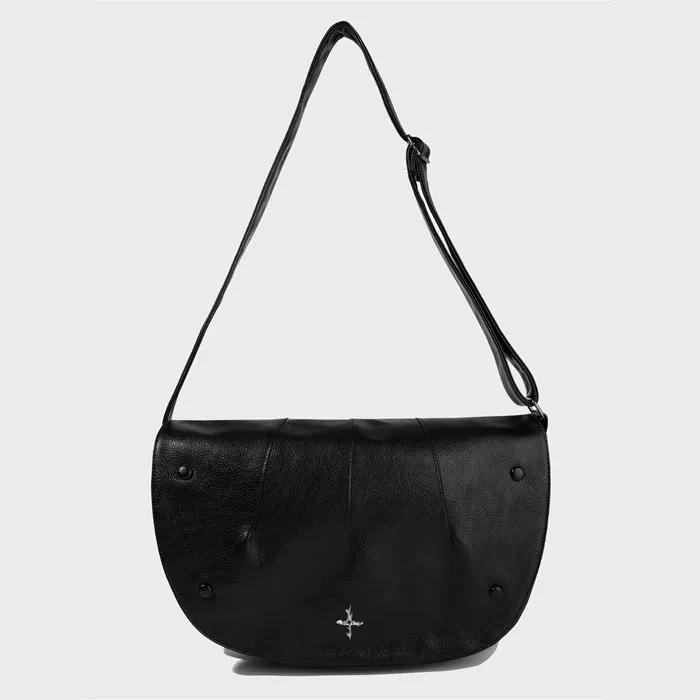 4 Symbol Pendant 3 Tuck Big Cross Bag - Black