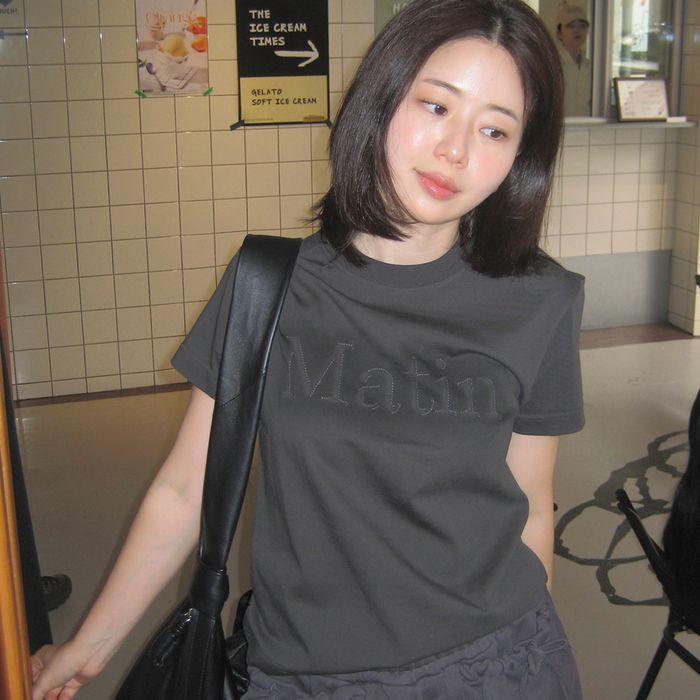 MATIN SHADOW TYPO TOP IN CHARCOAL