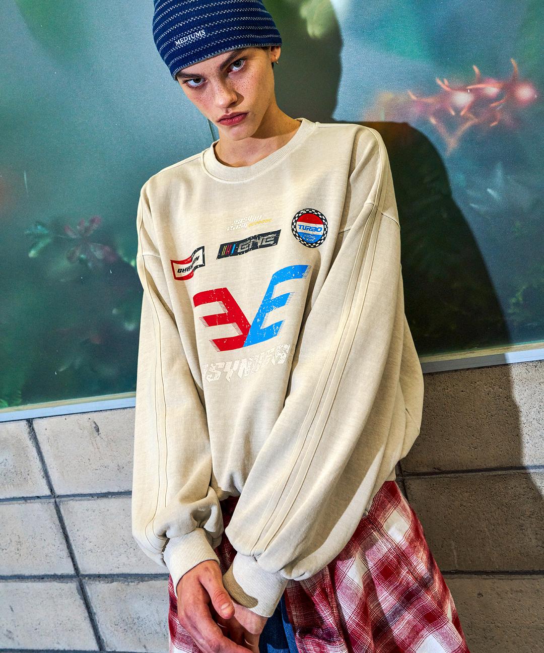 레이싱 피그먼트 스웨트셔츠 - 베이지