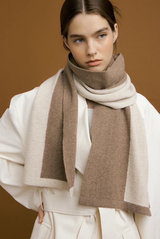 edie muffler - beige