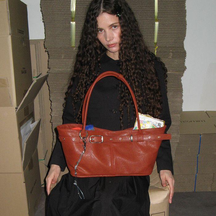 belted boat bag (brick)