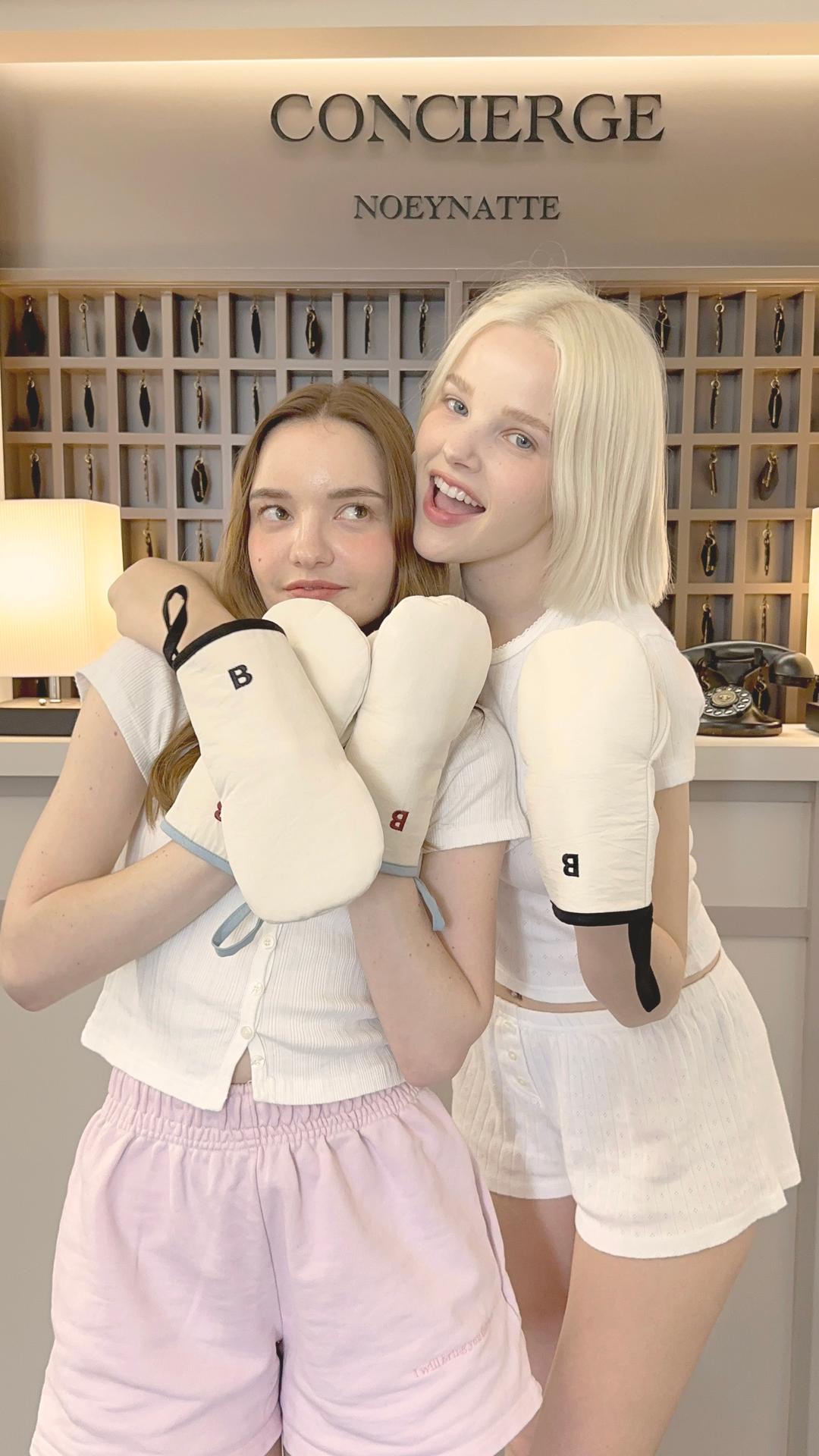 B OVEN GLOVE (B 로고 오븐글로브 주방장갑 오븐장갑)