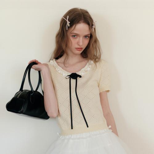 Cest_Crochet lace neck knit top