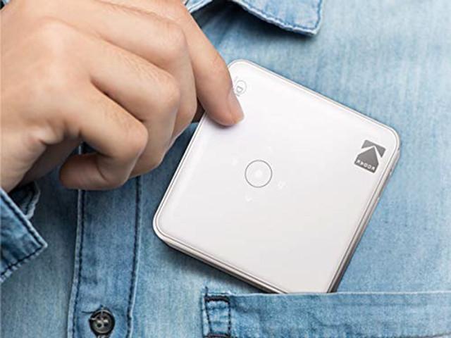 코닥 울트라 캠핑용 감성 미니 프로젝터 내장스피커 핸드폰호환 홈시어터 빔프로젝터