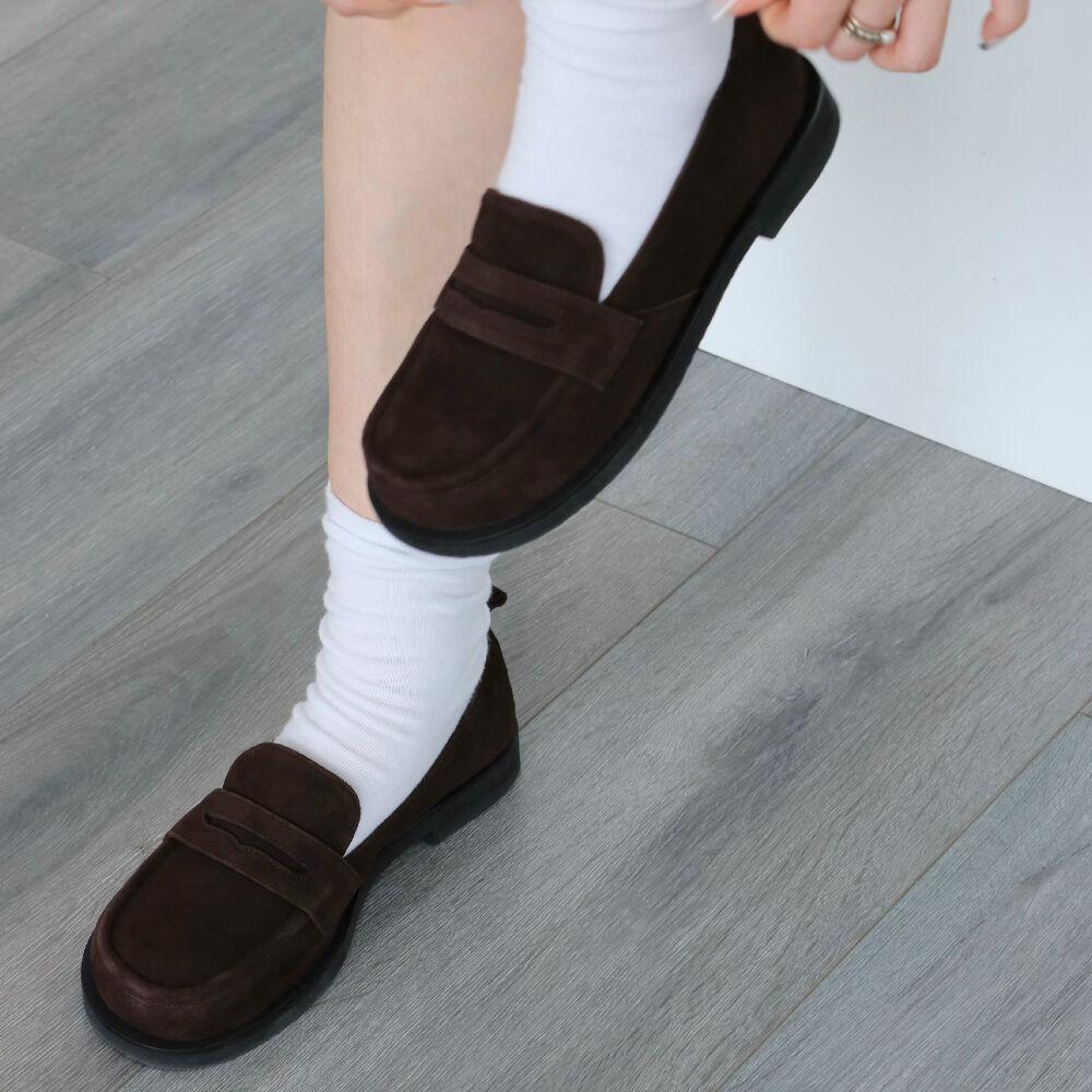 suede round penny loafer (brown)