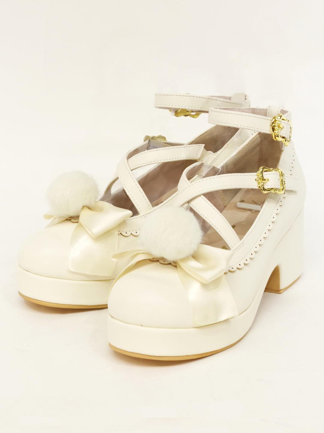 ファーリボン付クロスパンプス - アイボリー（Ivory） / LL