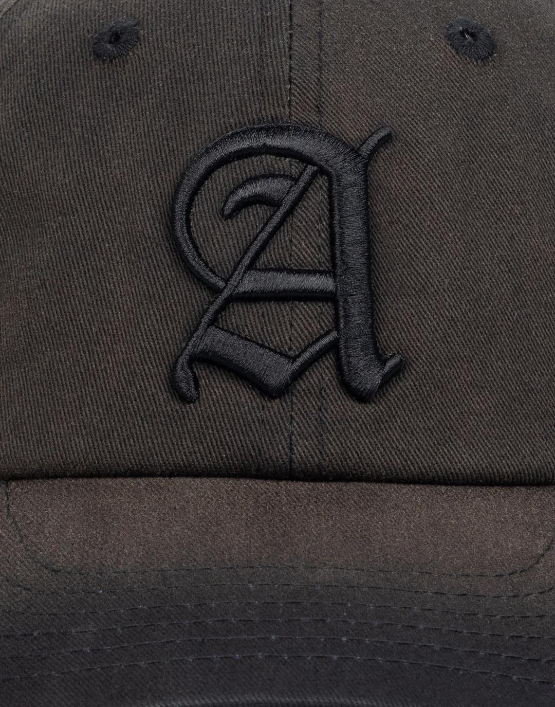 Aged Gothic Cap (Black)