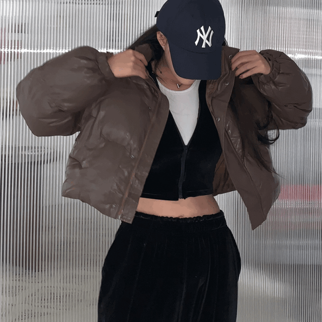 가죽패딩 레더패딩 레자패딩 숏패딩 숏 크롭패딩 크롭가죽패딩 크롭 자켓 재킷 가죽 봄버 항공점퍼 점퍼 Y2K