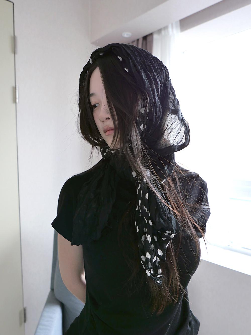 dot scarf