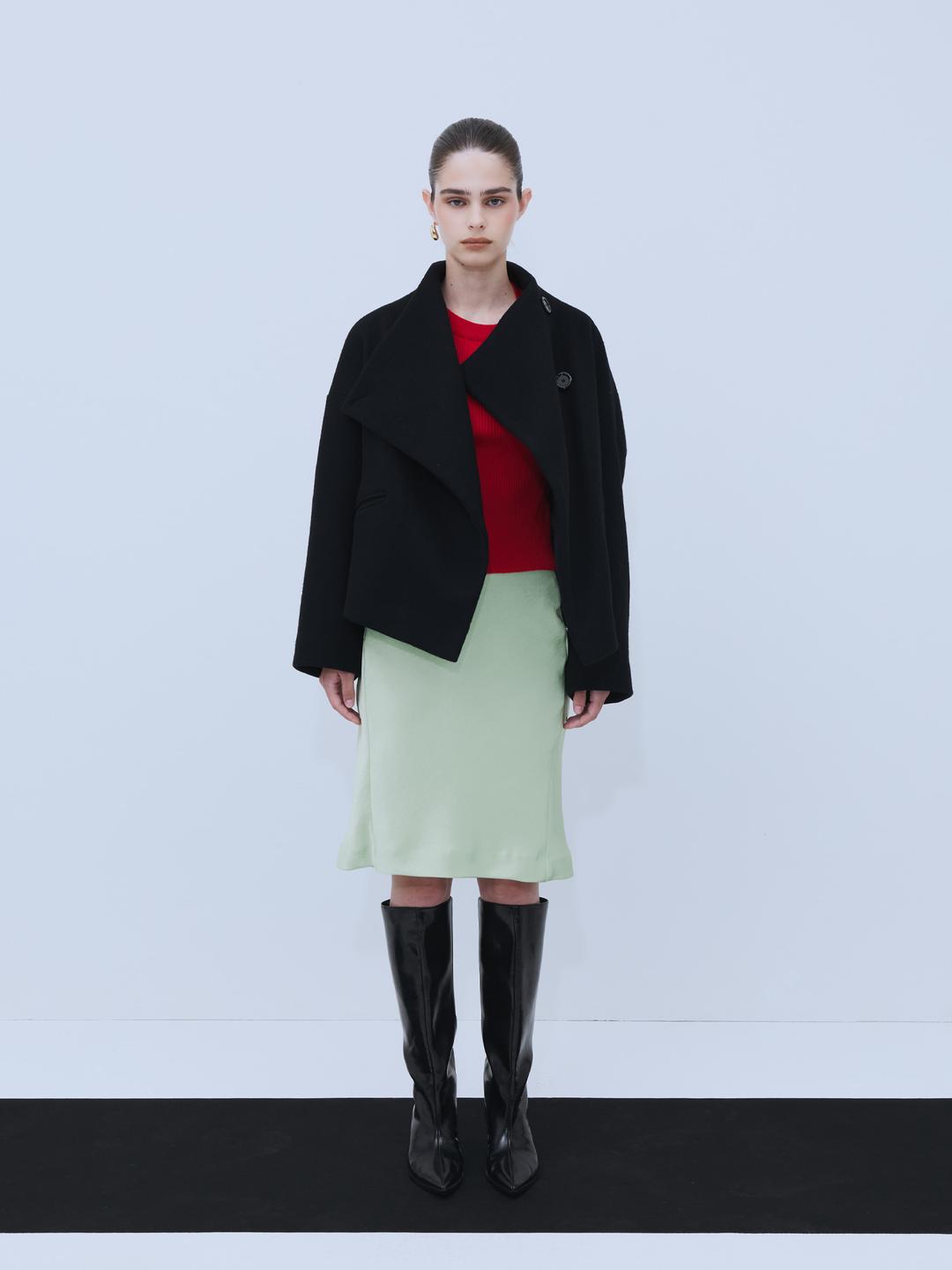 [10월 31일 예약 배송] POLLUX Curved Half Coat Black